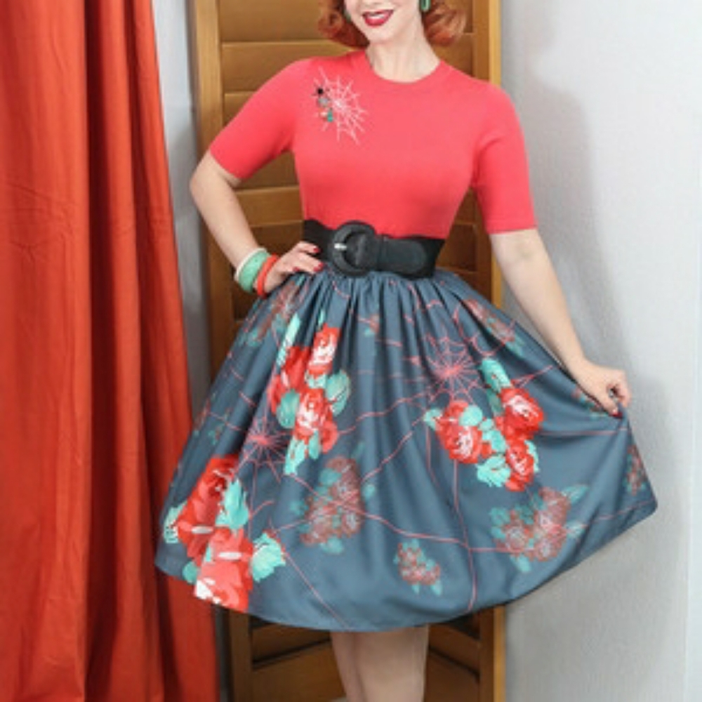 Oblong Box Shop spiderweb skirt size S